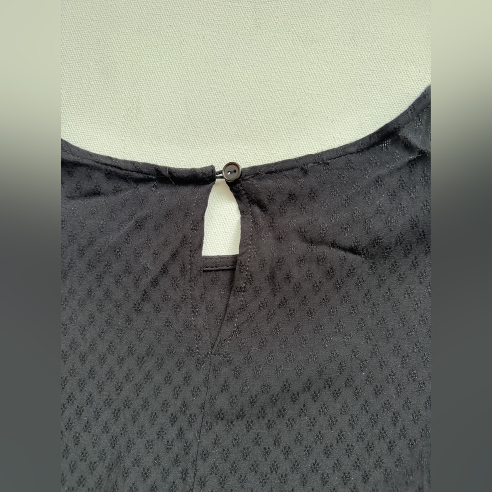 Suzy Shier - Long Sleeve Blouse - Black Pattern - Lightweight - Size: Large - Picture 6 of 9